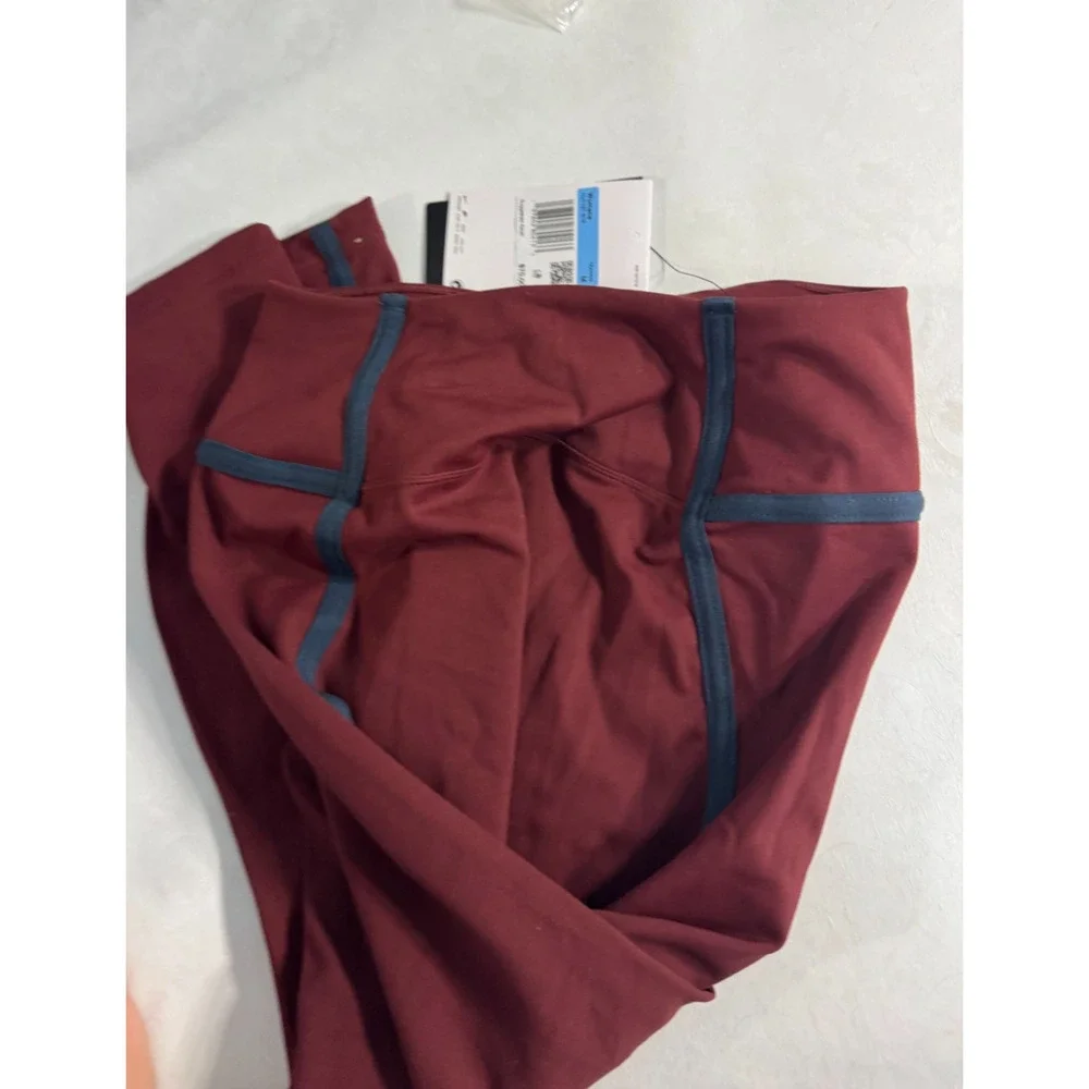 Nike women one